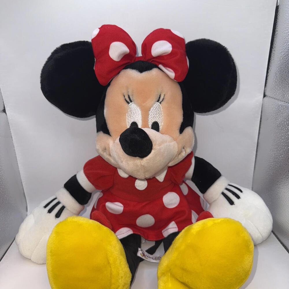 Walt Disney World Minnie Mouse Plush 17”
